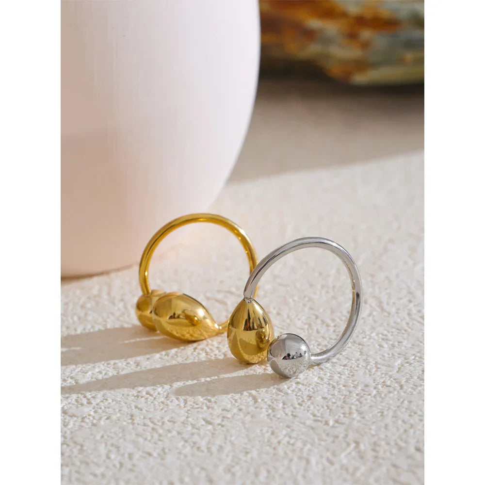Monroe Water Drop Ring