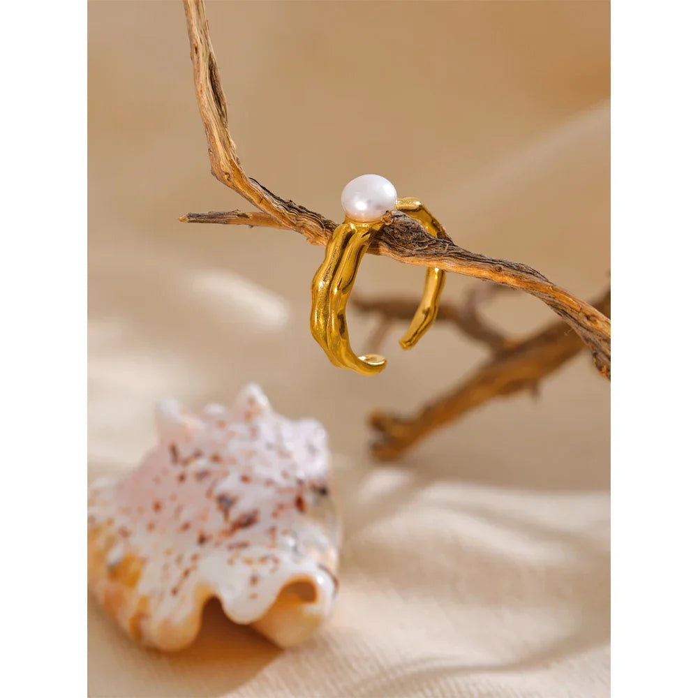 Rae Pearl Ring