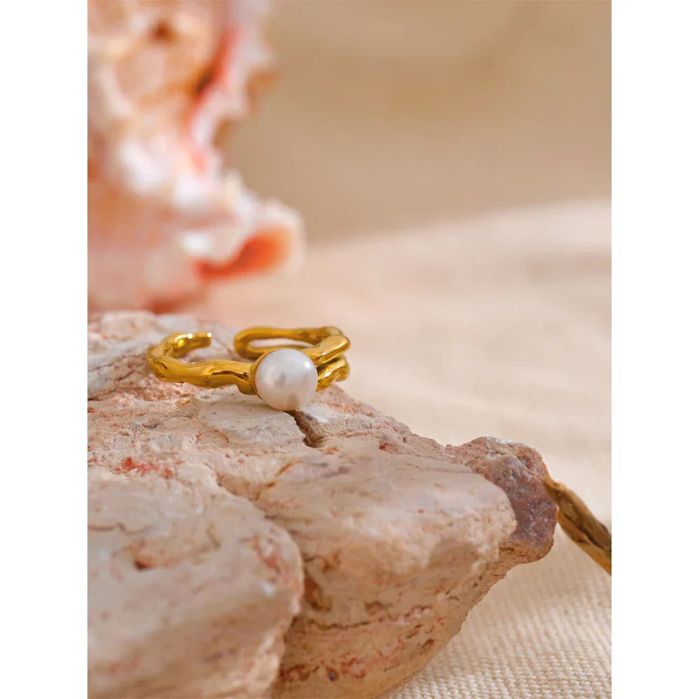 Rae Pearl Ring