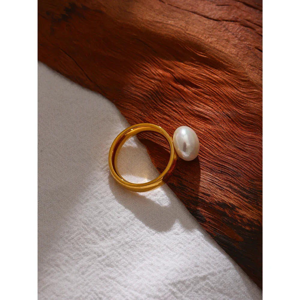 Meredith Pearl Ring