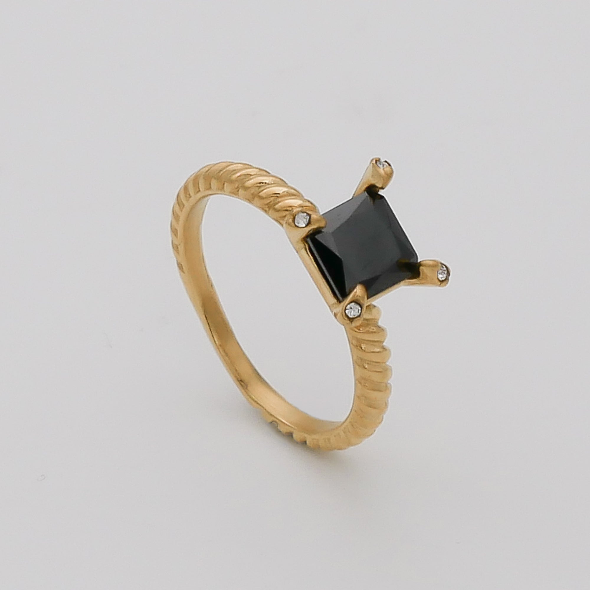 Mia Gemstone Ring