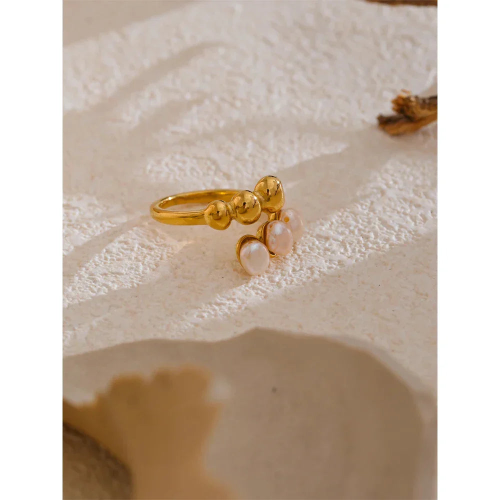 Elizabeth Pearl Ring