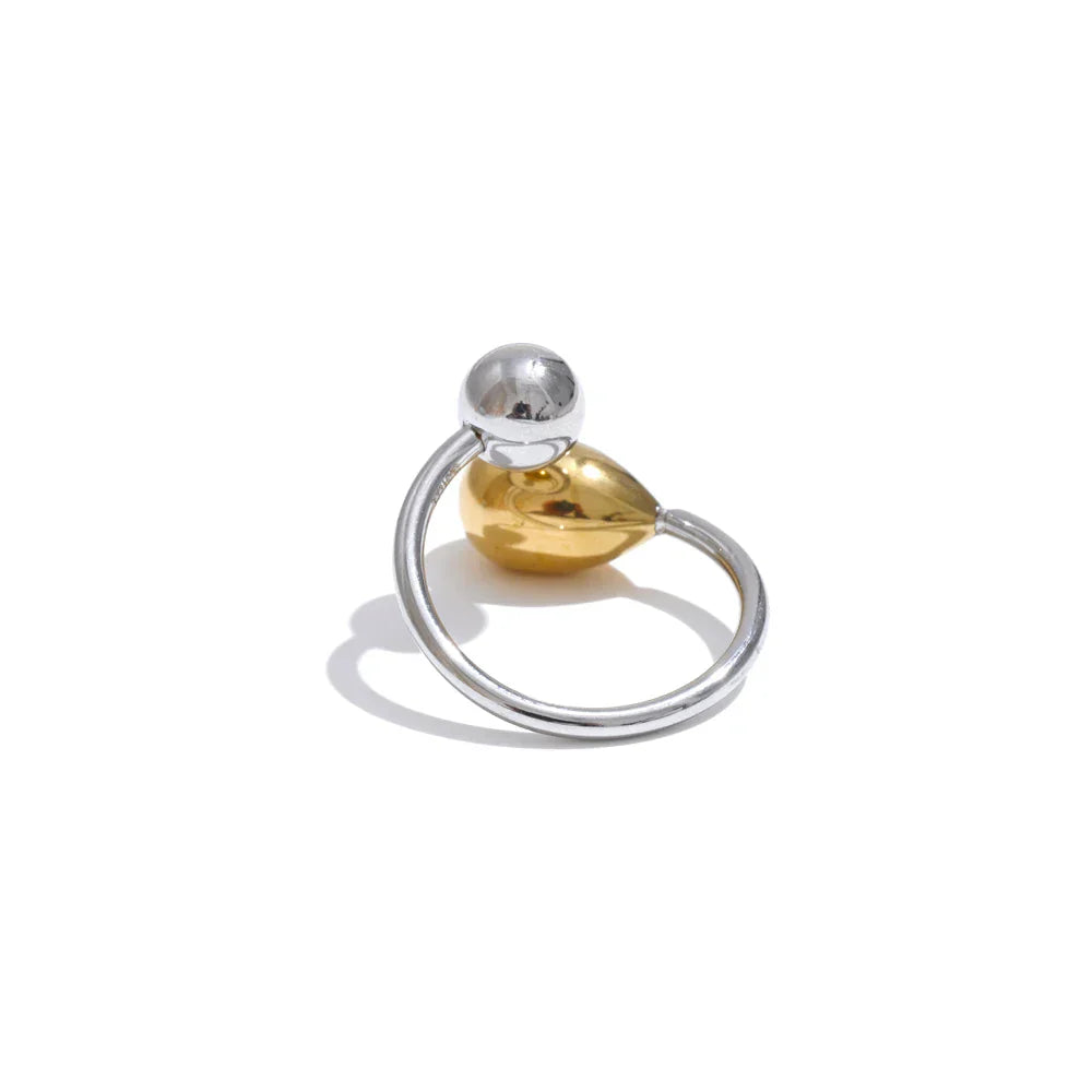 Monroe Water Drop Ring