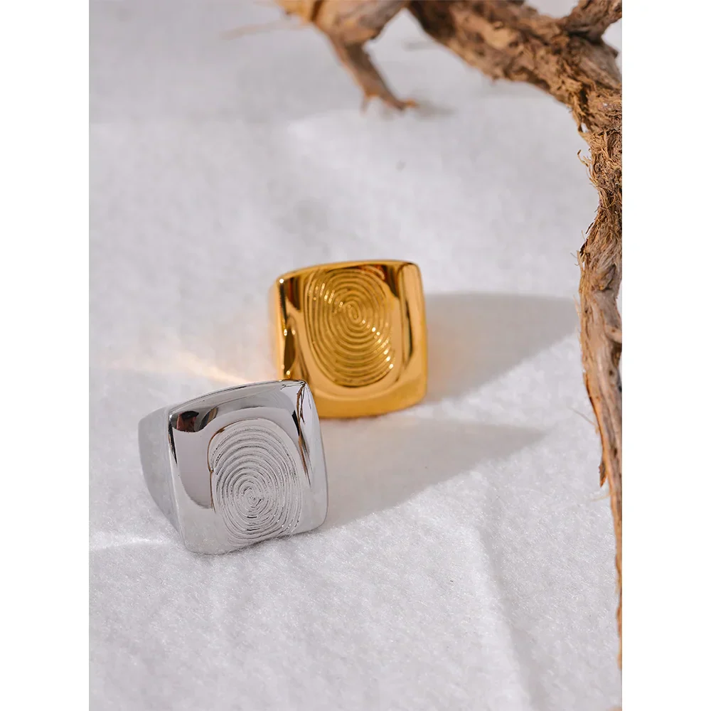 Eliza Fingerprint Ring