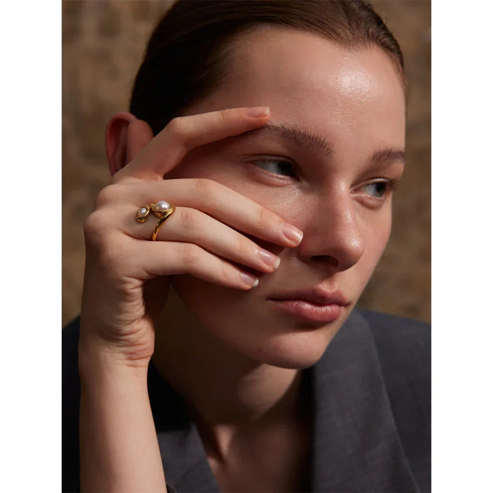 Amelie Pearl Ring