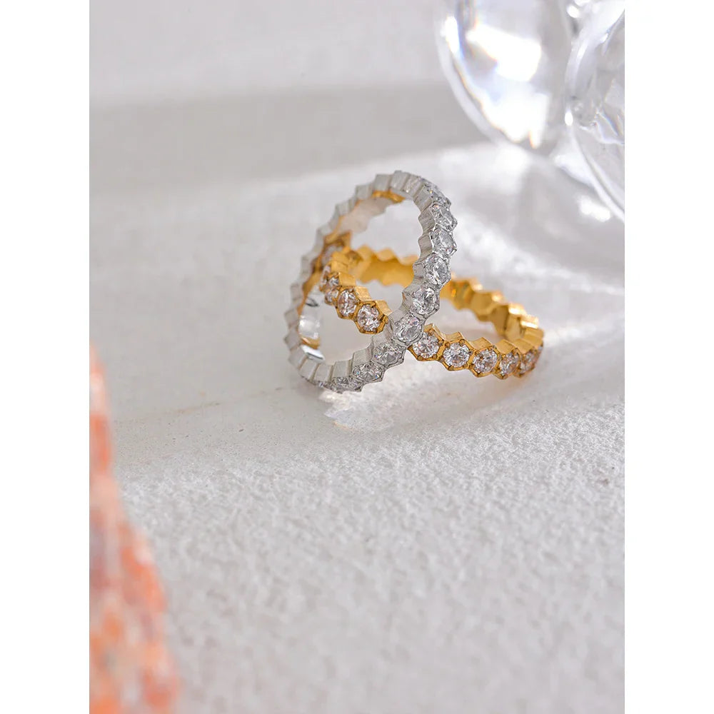 Lorna Classic Dainty Ring