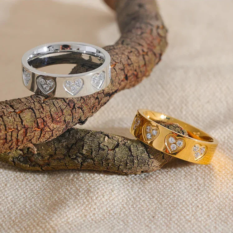 Luciana Sparkling Heart  Ring