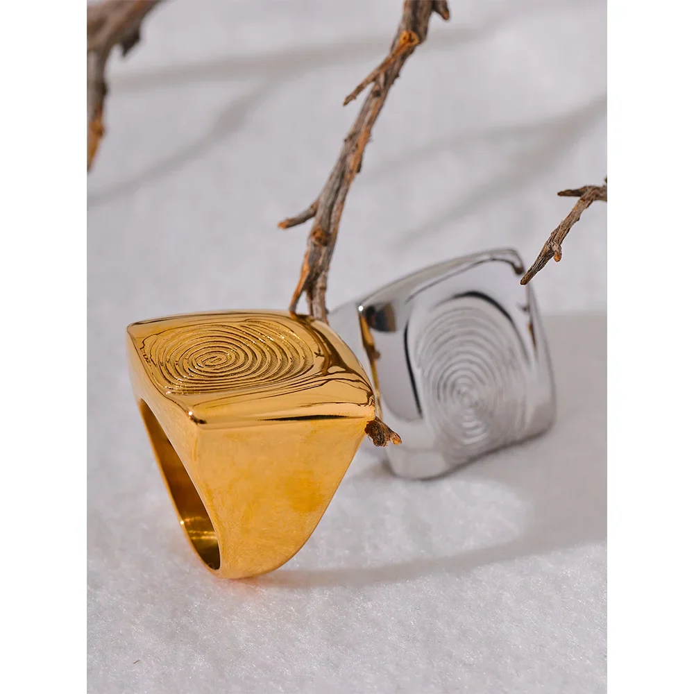 Eliza Fingerprint Ring