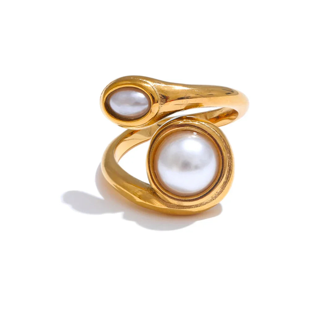 Amelie Pearl Ring
