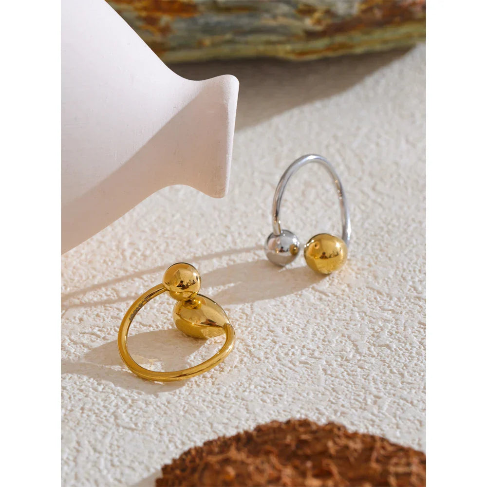 Monroe Water Drop Ring